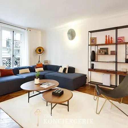 Moderne Pied A Terre Proche De Montmartre Appartement