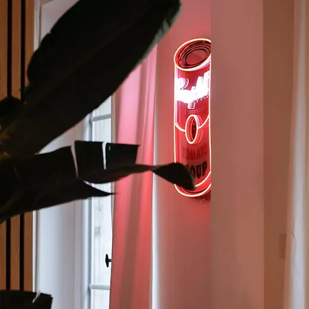 Апартаменты Moderne Pied A Terre Proche De Montmartre
